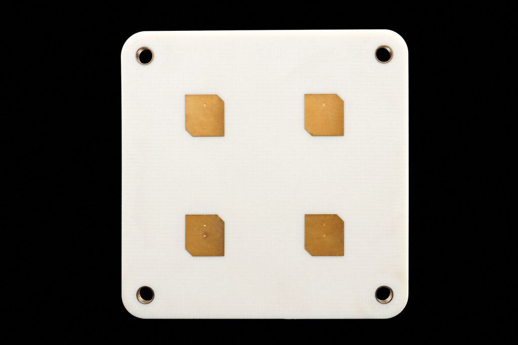 X-Band-2x2-Patch-Array-cubesat-antenna-endurosat