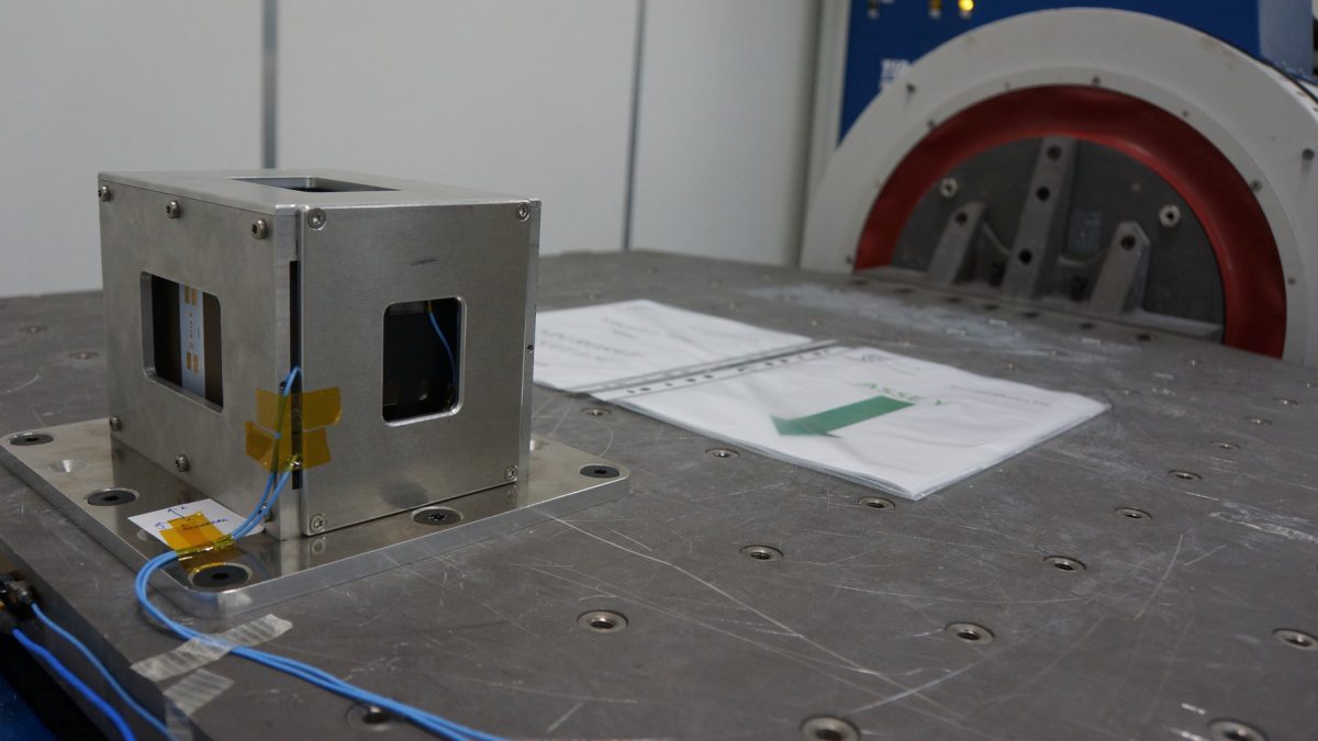 endurosat-space-qualification-2019-cira-vibration-test